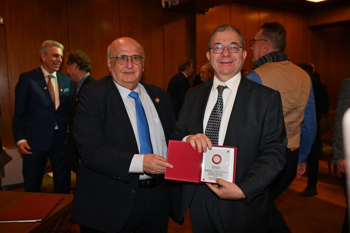 Οι Τρεις Ιεράρχες, η Ημέρα των Γραμμάτων και τα Βραβεία στο Πανεπιστήμιο Πατρών ΦΩΤΟ 43 Οι Τρεις Ιεράρχες, η Ημέρα των Γραμμάτων και τα Βραβεία στο Πανεπιστήμιο Πατρών ΦΩΤΟ