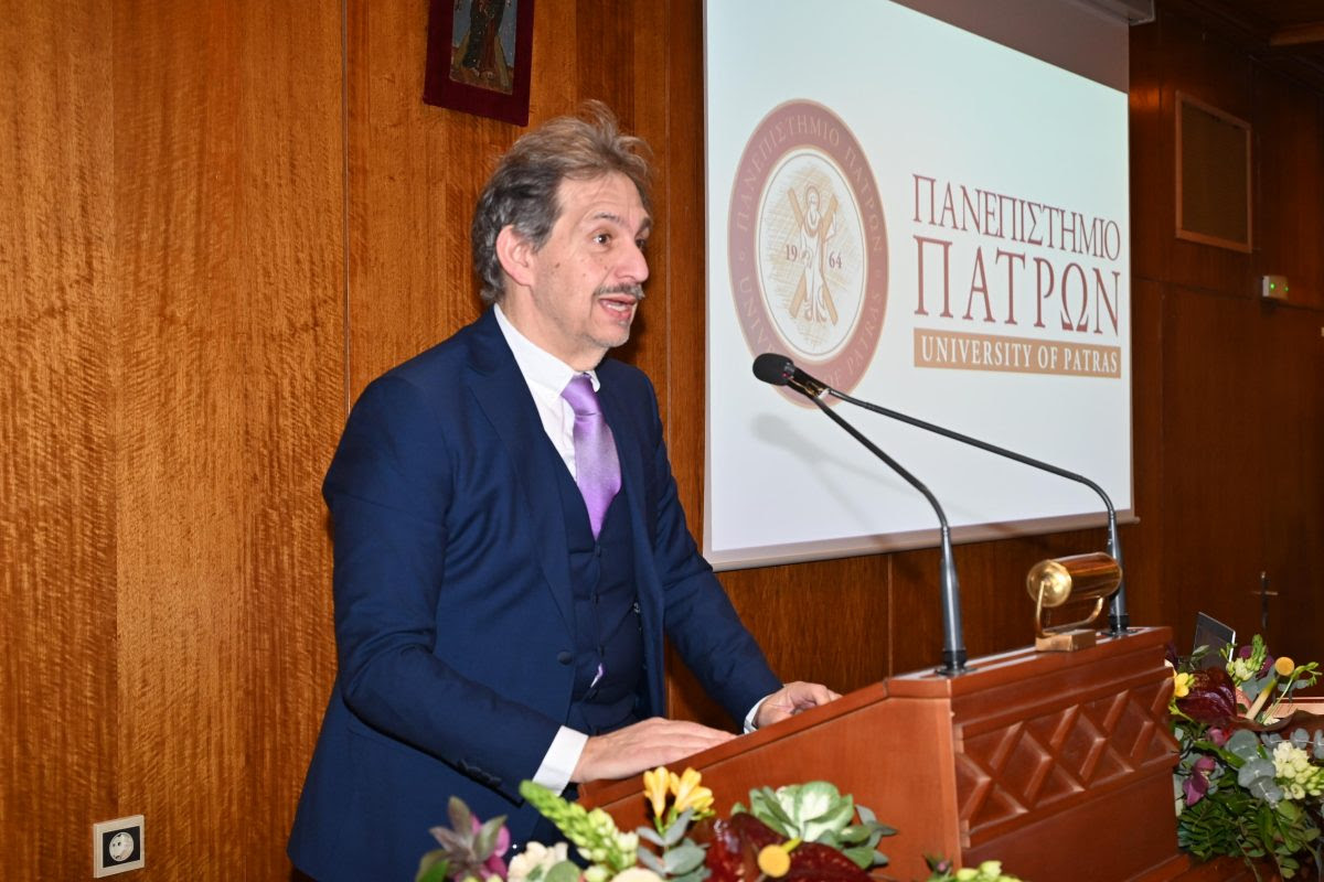 Οι Τρεις Ιεράρχες, η Ημέρα των Γραμμάτων και τα Βραβεία στο Πανεπιστήμιο Πατρών ΦΩΤΟ 38 Οι Τρεις Ιεράρχες, η Ημέρα των Γραμμάτων και τα Βραβεία στο Πανεπιστήμιο Πατρών ΦΩΤΟ