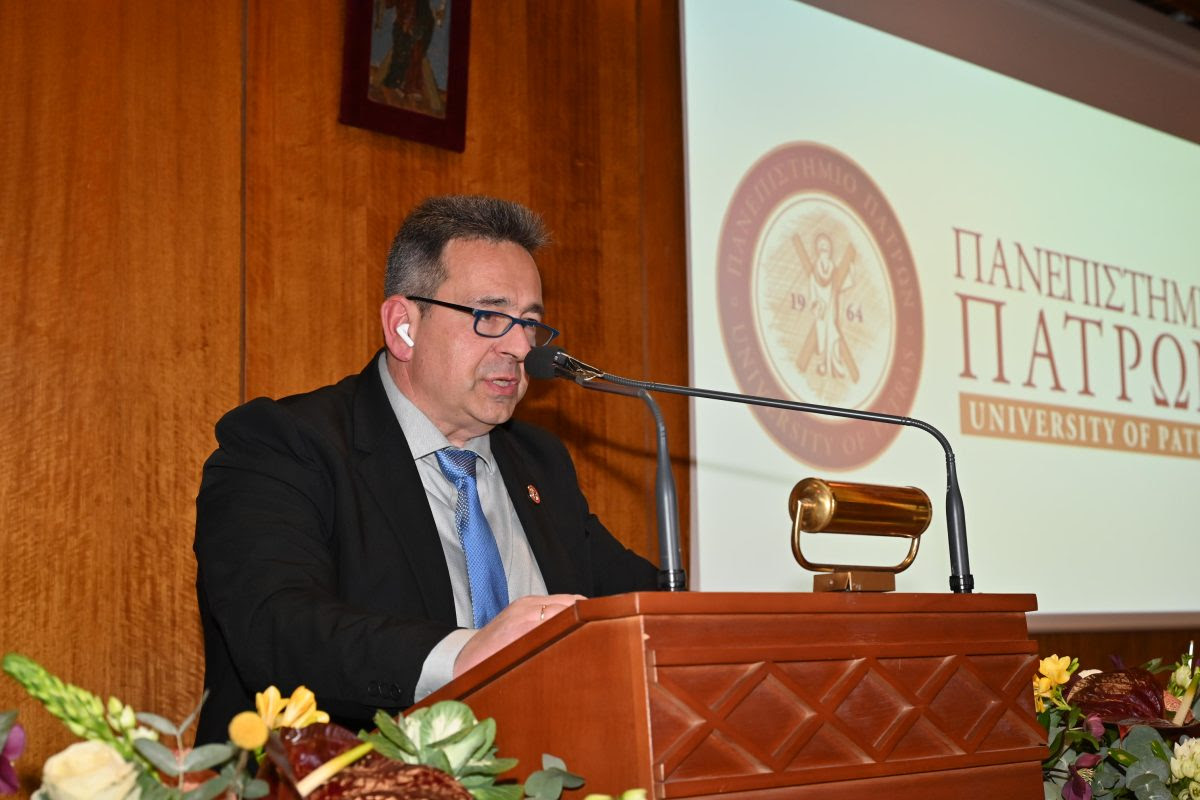 Οι Τρεις Ιεράρχες, η Ημέρα των Γραμμάτων και τα Βραβεία στο Πανεπιστήμιο Πατρών ΦΩΤΟ 41 Οι Τρεις Ιεράρχες, η Ημέρα των Γραμμάτων και τα Βραβεία στο Πανεπιστήμιο Πατρών ΦΩΤΟ