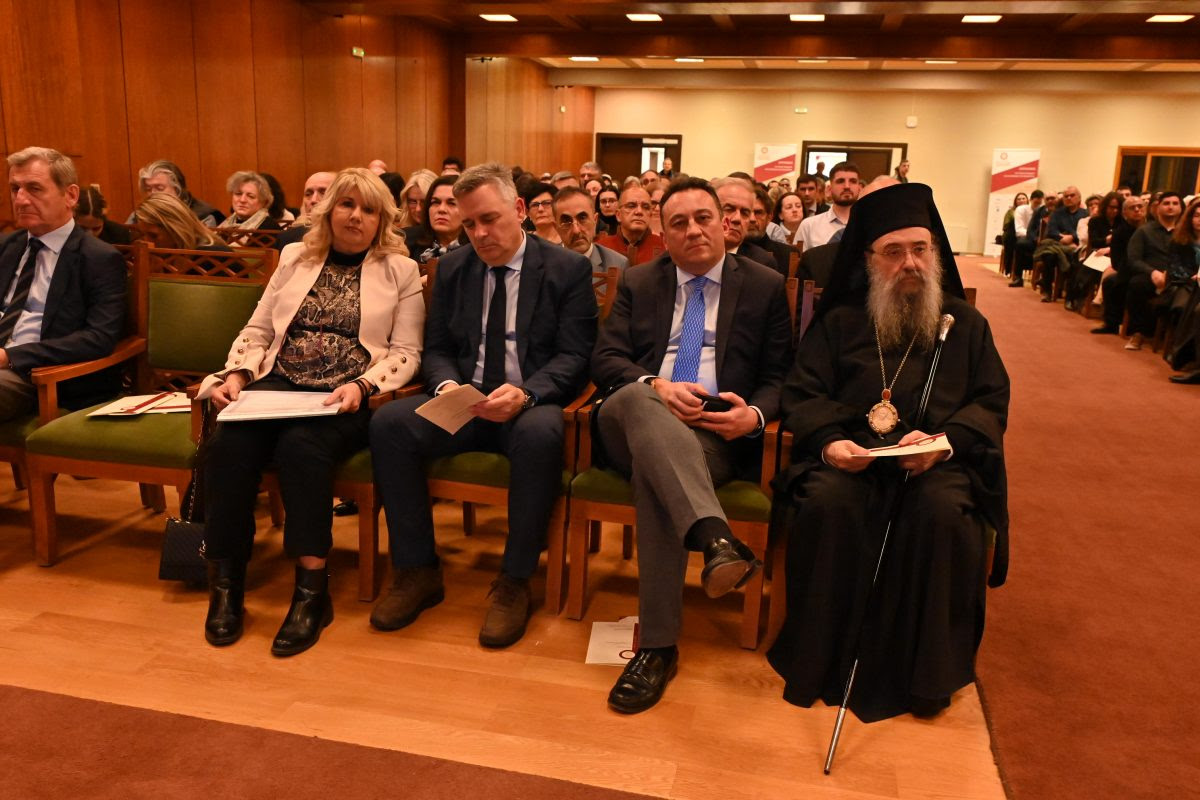 Οι Τρεις Ιεράρχες, η Ημέρα των Γραμμάτων και τα Βραβεία στο Πανεπιστήμιο Πατρών ΦΩΤΟ 31 Οι Τρεις Ιεράρχες, η Ημέρα των Γραμμάτων και τα Βραβεία στο Πανεπιστήμιο Πατρών ΦΩΤΟ