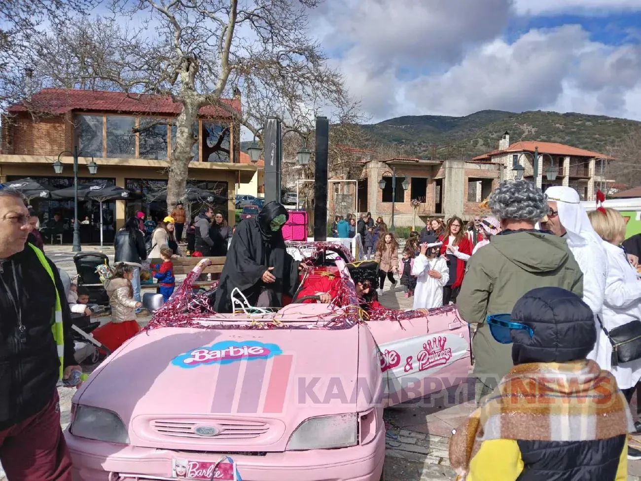 Μικροί και μεγάλοι με πολύ κέφι, στο Σκεπαστό, γιόρτασαν τις Απόκριες ΦΩΤΟ 29 Μικροί και μεγάλοι με πολύ κέφι, στο Σκεπαστό, γιόρτασαν τις Απόκριες ΦΩΤΟ
