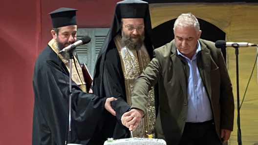 Οι υπάλληλοι του Δήμου Αιγιάλειας με αισιοδοξία για τη νέα χρονιά ΦΩΤΟ