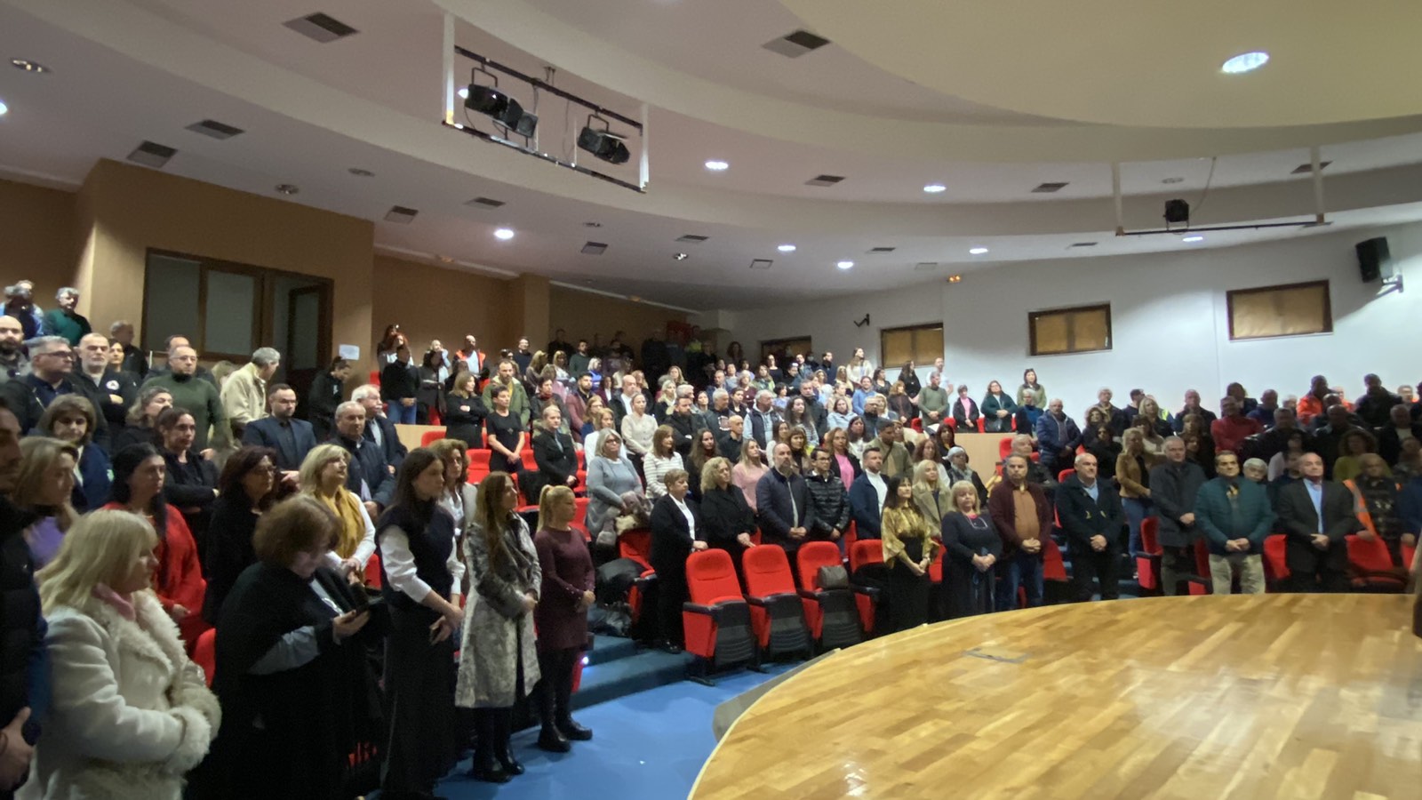 Οι υπάλληλοι του Δήμου Αιγιάλειας με αισιοδοξία για τη νέα χρονιά ΦΩΤΟ 31 Οι υπάλληλοι του Δήμου Αιγιάλειας με αισιοδοξία για τη νέα χρονιά ΦΩΤΟ
