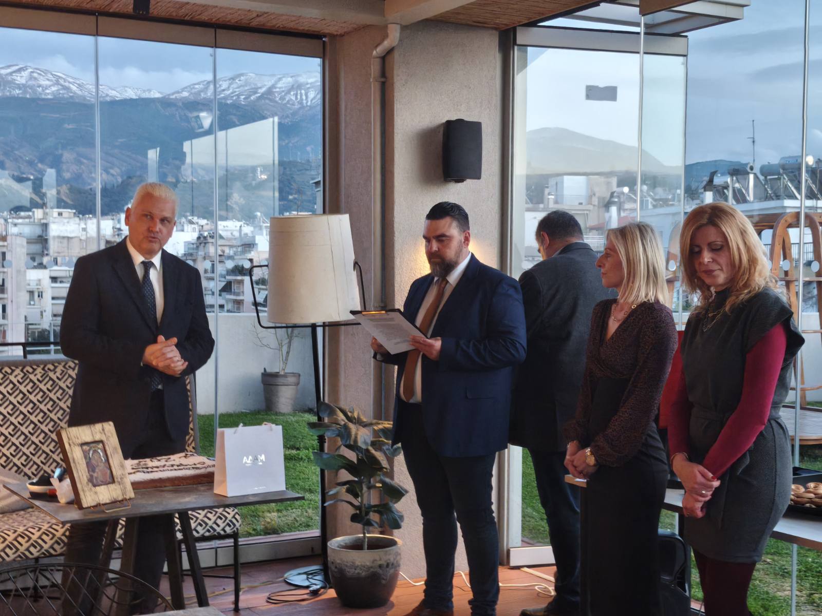 Η βασιλόπιτα των Γονέων για τα παιδιά και την εκπαίδευση στην Αχαΐα ΦΩΤΟ 37 Η βασιλόπιτα των Γονέων για τα παιδιά και την εκπαίδευση στην Αχαΐα ΦΩΤΟ