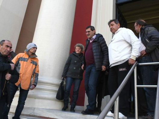 Πάτρα: Στην δικαιοσύνη ο Δήμος για βανδαλισμούς στο κέντρο - Με «βίντεο» των δραστών ΦΩΤΟ