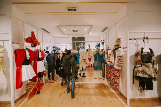 Εκτίθενται οι στολές πληρωμάτων του Πατρινού Καρναβαλιού 25 Εκτίθενται οι στολές πληρωμάτων του Πατρινού Καρναβαλιού