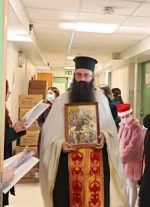 Πάτρας: Ο Μητροπολίτης Χρυσόστομος τιμά δύο Νοσοκομεία ΦΩΤΟ 31 Πάτρας: Ο Μητροπολίτης Χρυσόστομος τιμά δύο Νοσοκομεία ΦΩΤΟ