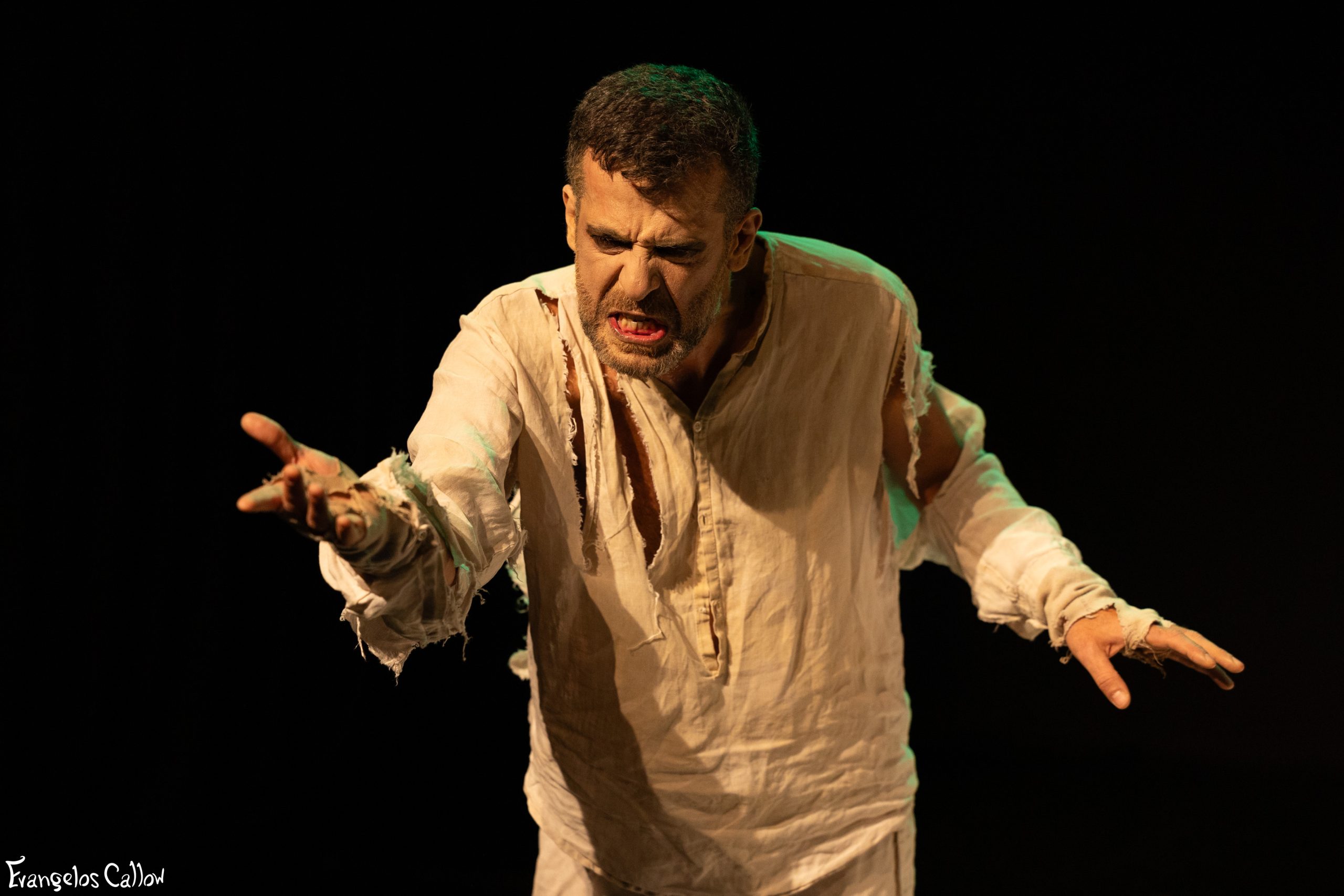 Η παράσταση – θρύλος για τη ζωή του Γιαννούλη Χαλεπά στην Πάτρα ΦΩΤΟ