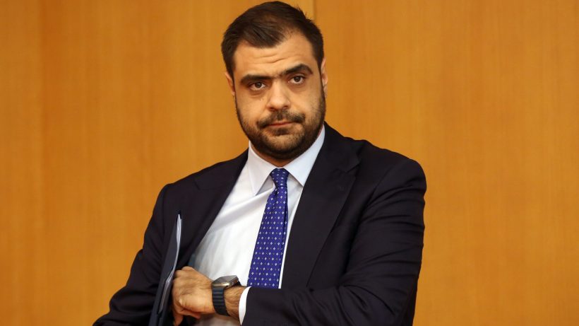 «Δημιουργείται κίνημα τυμβωρύχων»