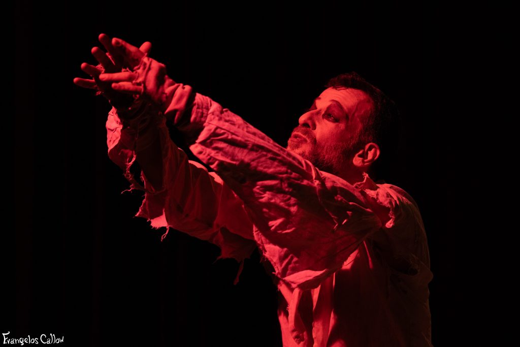 Η παράσταση – θρύλος για τη ζωή του Γιαννούλη Χαλεπά στην Πάτρα ΦΩΤΟ