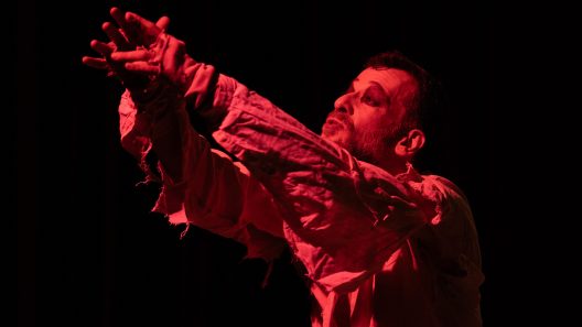 Η παράσταση – θρύλος για τη ζωή του Γιαννούλη Χαλεπά στην Πάτρα ΦΩΤΟ