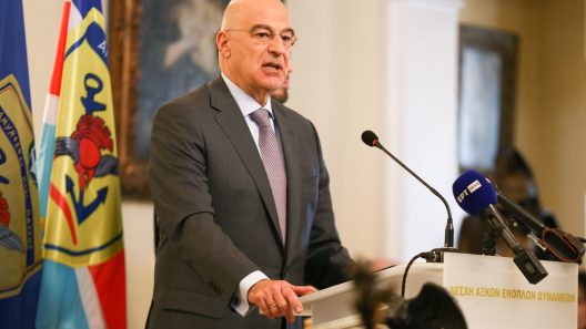 Δένδιας στην Τουρκία: «Δικαίωμά μας η επέκταση των χωρικών υδάτων»