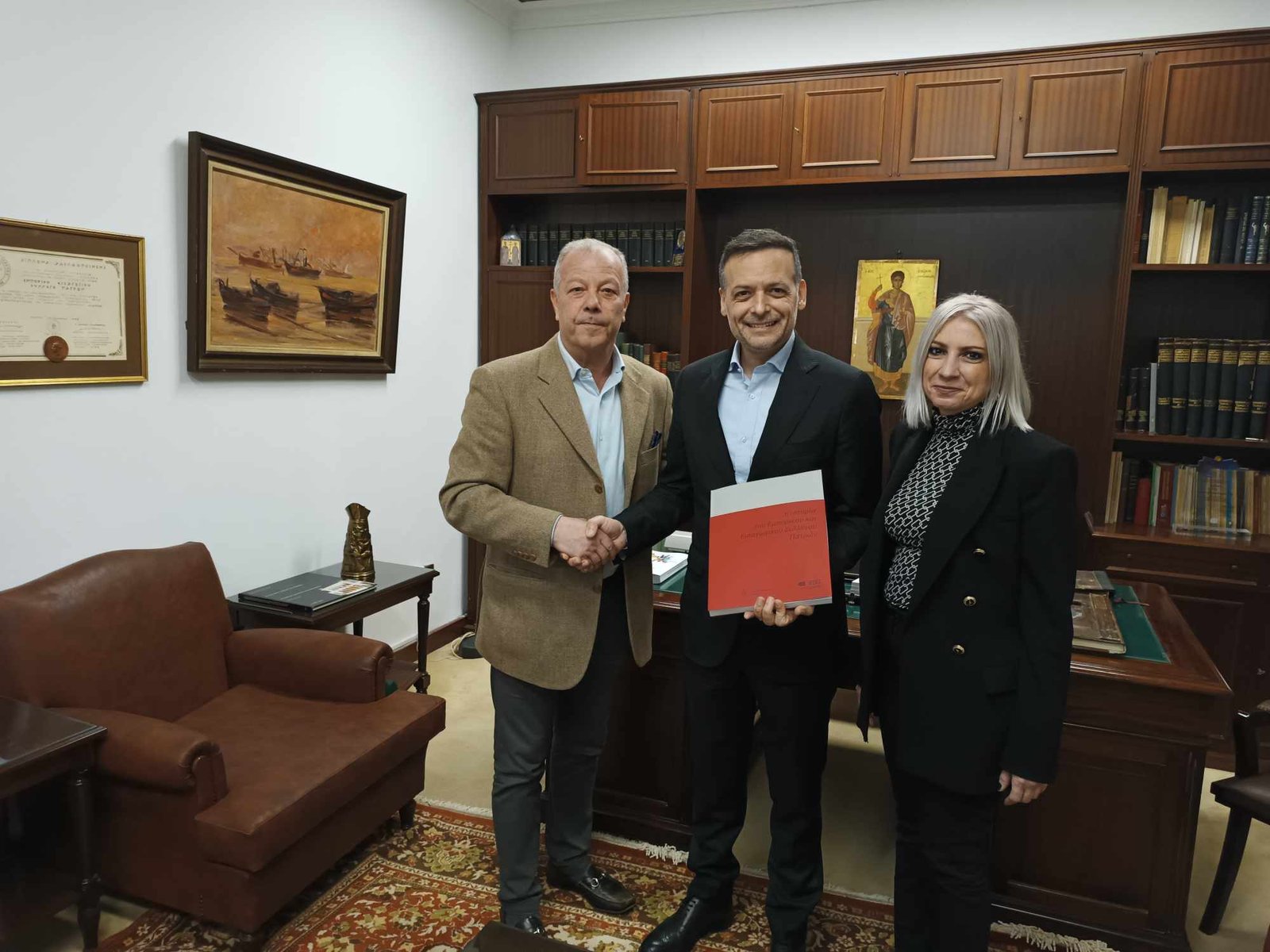 Μόνο φωτογραφίες ο κ. Κατσιγιάννης