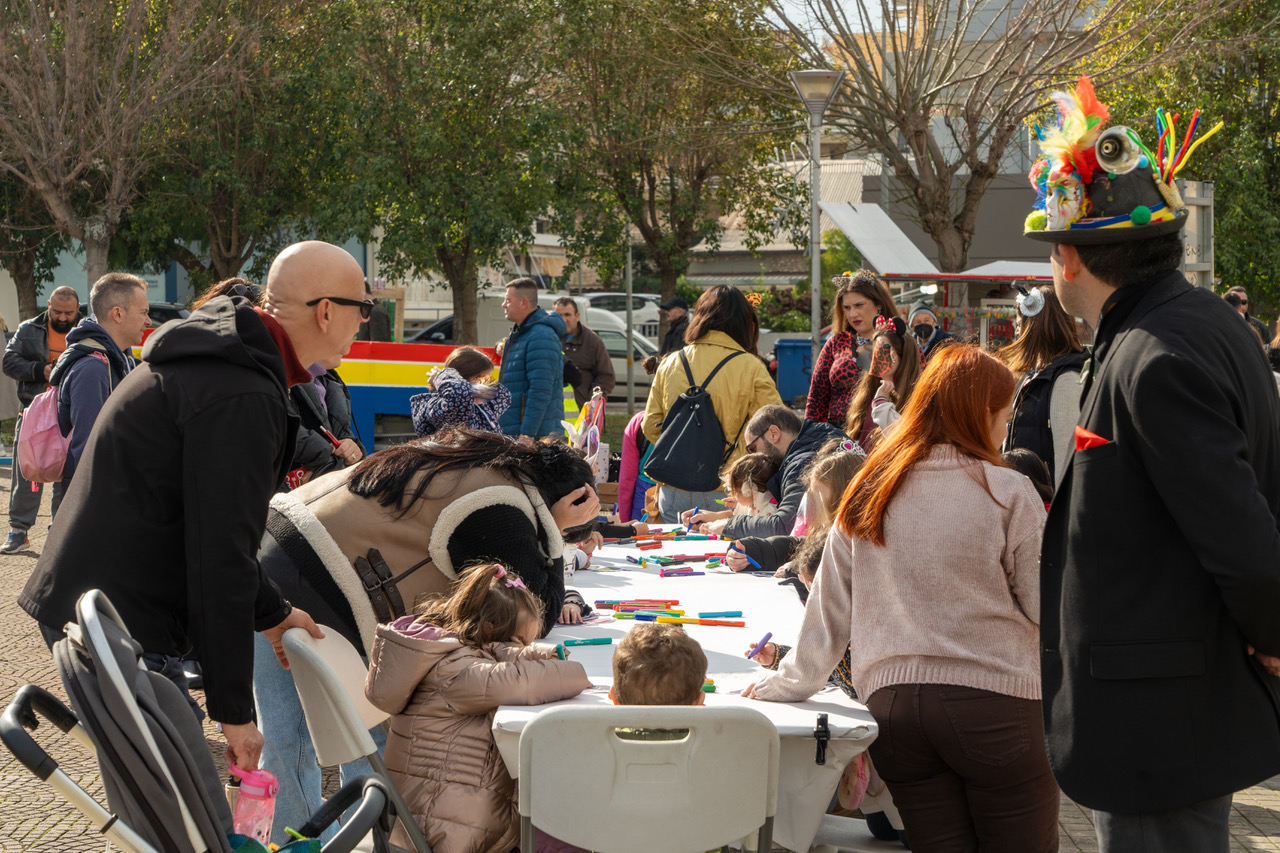 Πάτρα: «Πλημμύρισε» από παιδιά η 2η Καρναβαλούπολη ΝΕΕΣ ΦΩΤΟ