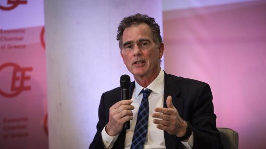 «Ο κόσμος θέλει λύσεις όχι συζήτηση για συνεργασίες»