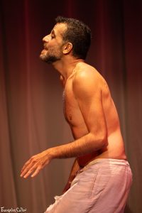 Η παράσταση – θρύλος για τη ζωή του Γιαννούλη Χαλεπά στην Πάτρα ΦΩΤΟ