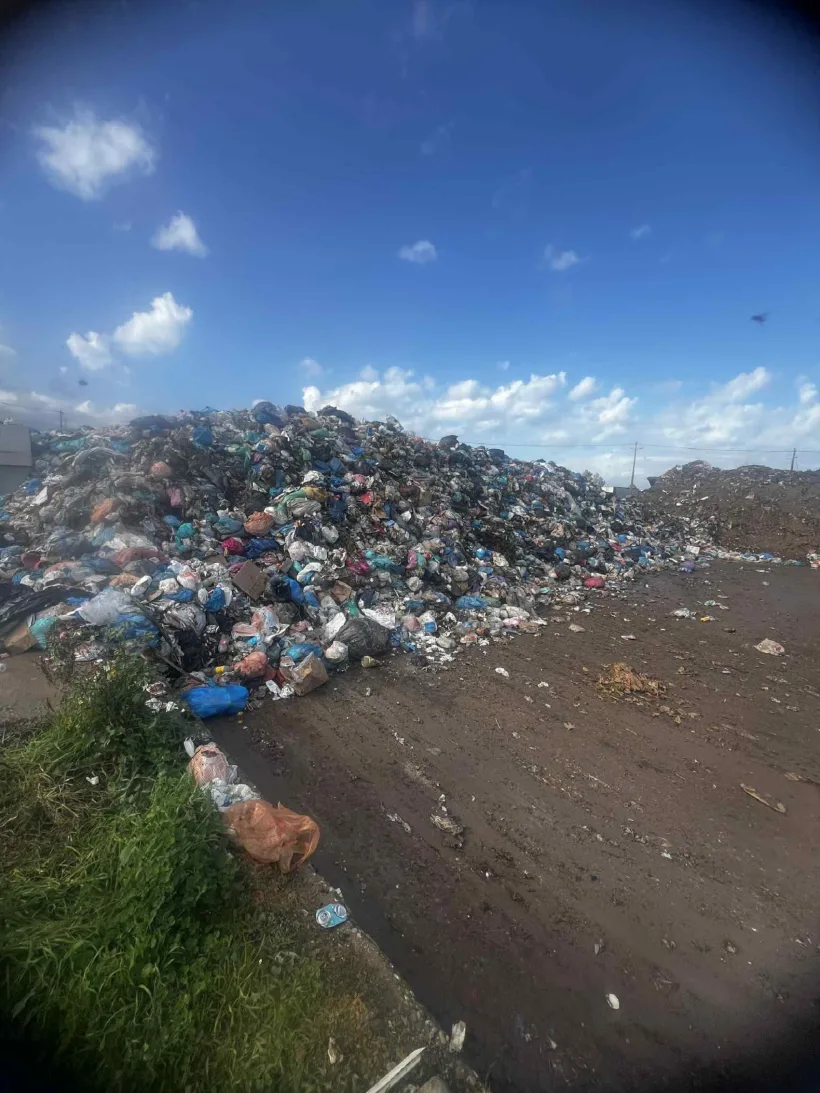 Αίγιο: Σάλος με χιλιάδες παρατημένους τόνους σκουπιδιών - Πολιτική κόντρα και στο βάθος Εισαγγελέας ΦΩΤΟ 24 Αίγιο: Σάλος με χιλιάδες παρατημένους τόνους σκουπιδιών - Πολιτική κόντρα και στο βάθος Εισαγγελέας ΦΩΤΟ