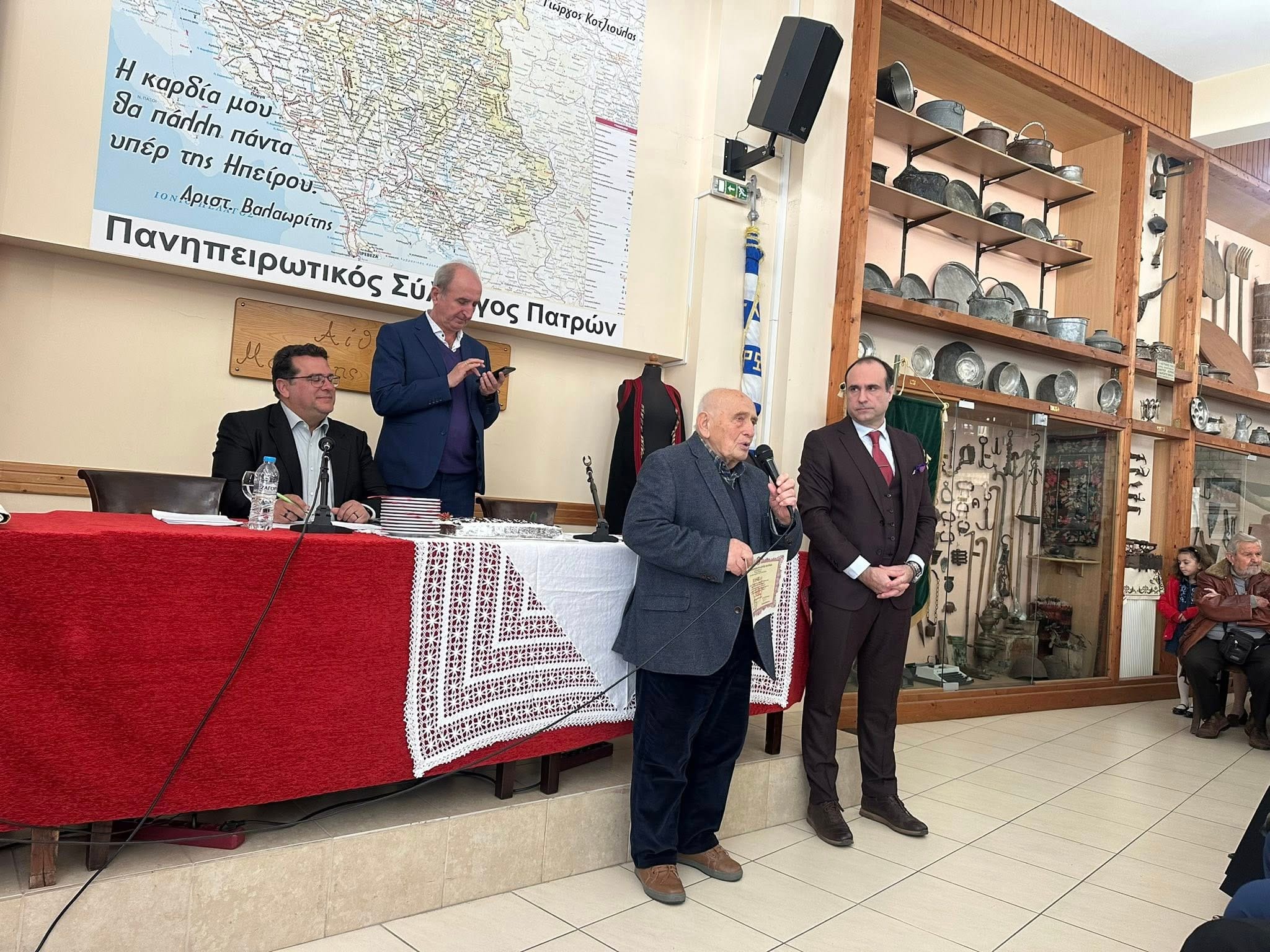 Παράδοση και μνήμες στον Πανηπειρωτικό Πατρών ΦΩΤΟ 33 Παράδοση και μνήμες στον Πανηπειρωτικό Πατρών ΦΩΤΟ