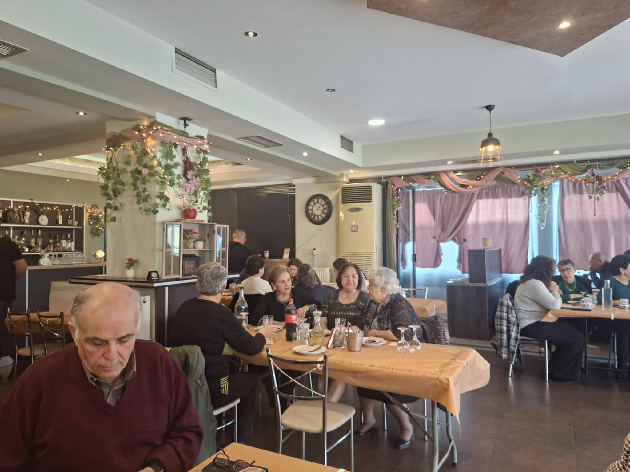 Η Κουλούρα Αιγίου έκοψε πρωτοχρονιάτικη πίτα ΦΩΤΟ