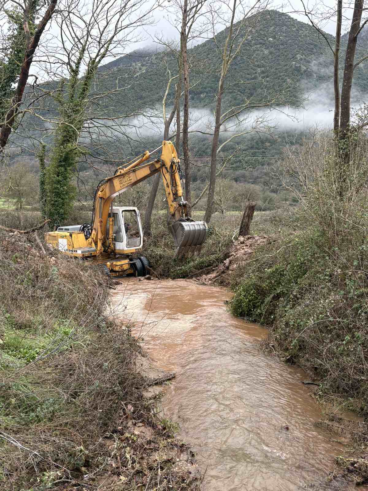 Αχαΐα: «Απόνερα» της κακοκαιρίας σήμαναν «συναγερμό» σε δύο σημεία ΦΩΤΟ