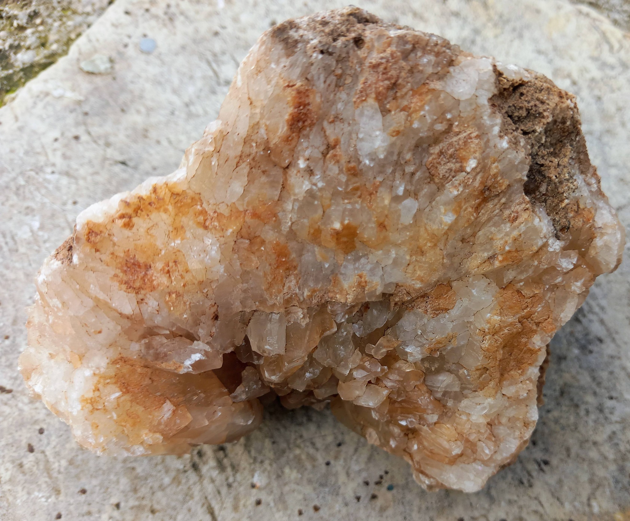 Καταρράκτης Αχαΐας: Νεαρός «γεωλόγος» συλλέγει «πλούτο» από πετρώματα με κρυστάλλους ΦΩΤΟ 30 Καταρράκτης Αχαΐας: Νεαρός «γεωλόγος» συλλέγει «πλούτο» από πετρώματα με κρυστάλλους ΦΩΤΟ