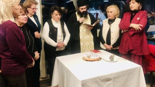 Πάτρα: Ο Ομίλος Εθελοντών Κατά του Καρκίνου «ΑγκαλιάΖΩ» για τη νέα χρονιά ΦΩΤΟ