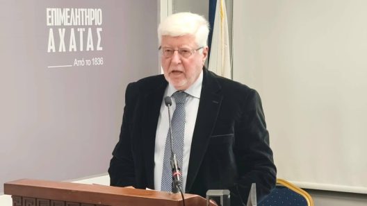 Πάτρα: Παρουσίαση του βιβλίου Μαλλιά «Ελλάδα - Αλβανία: Αλήθειες και Σκιές» ΦΩΤΟ