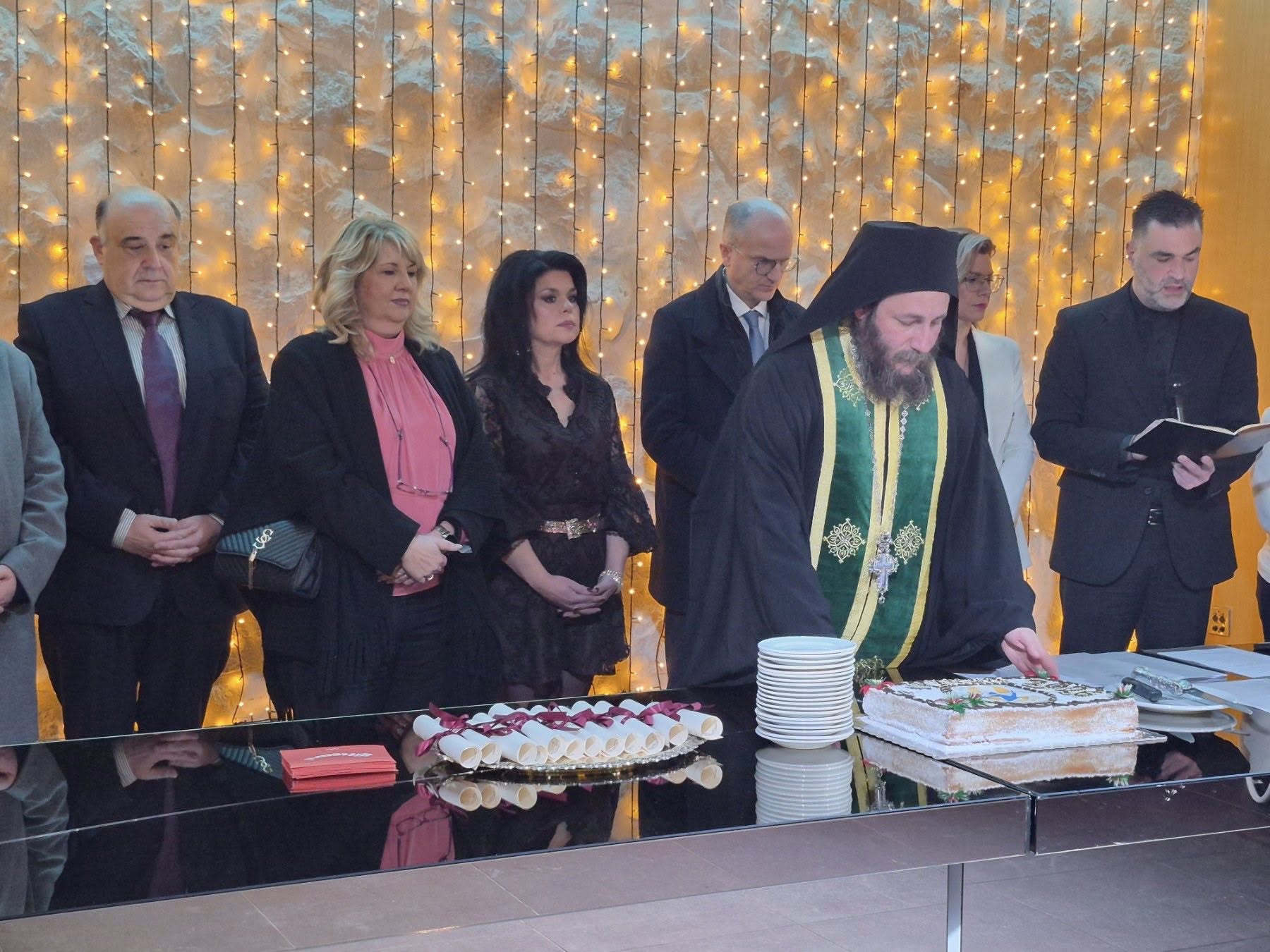 Πάτρα: Πίτα και βραβεύσεις του Καραμανδανείου Νοσοκομείου ΦΩΤΟ