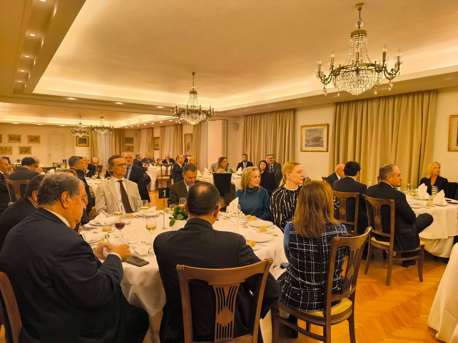 Αθήνα: Η πίτα του ΙΝΑΔΕ για την Ανάπτυξη της Δυτικής Ελλάδας ΦΩΤΟ