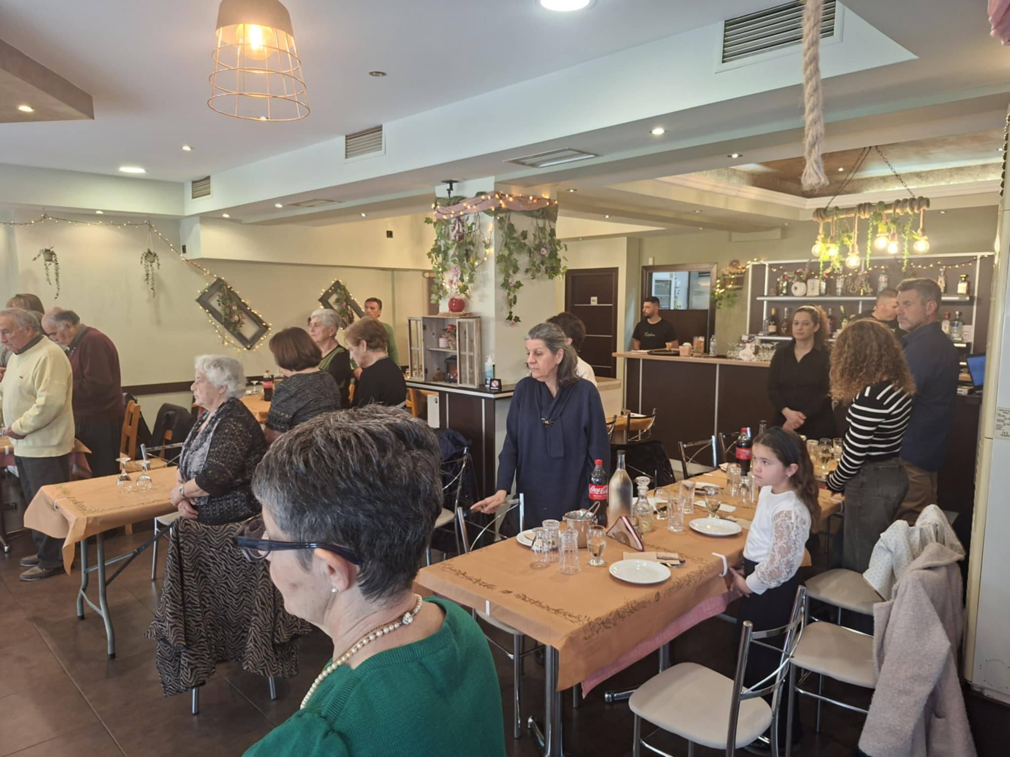 Η Κουλούρα Αιγίου έκοψε πρωτοχρονιάτικη πίτα ΦΩΤΟ