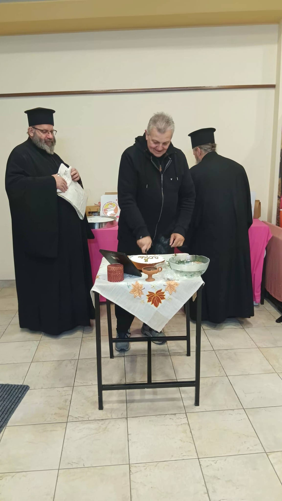 Στηρίζουν, αγκαλιάζουν και σκορπάνε ελπίδα στο «Φωτεινό Αστέρι», στην Πάτρα ΦΩΤΟ