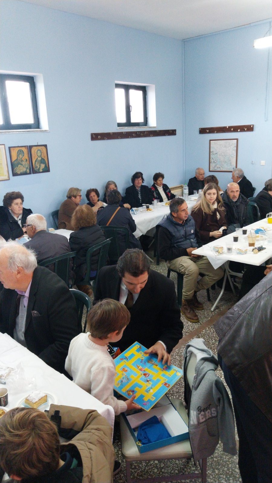 Φώτιση και πρόοδο στους μαθητές από την Ποροβίτσα Ακράτας και τους Τρεις Ιεράρχες ΦΩΤΟ 29 Φώτιση και πρόοδο στους μαθητές από την Ποροβίτσα Ακράτας και τους Τρεις Ιεράρχες ΦΩΤΟ