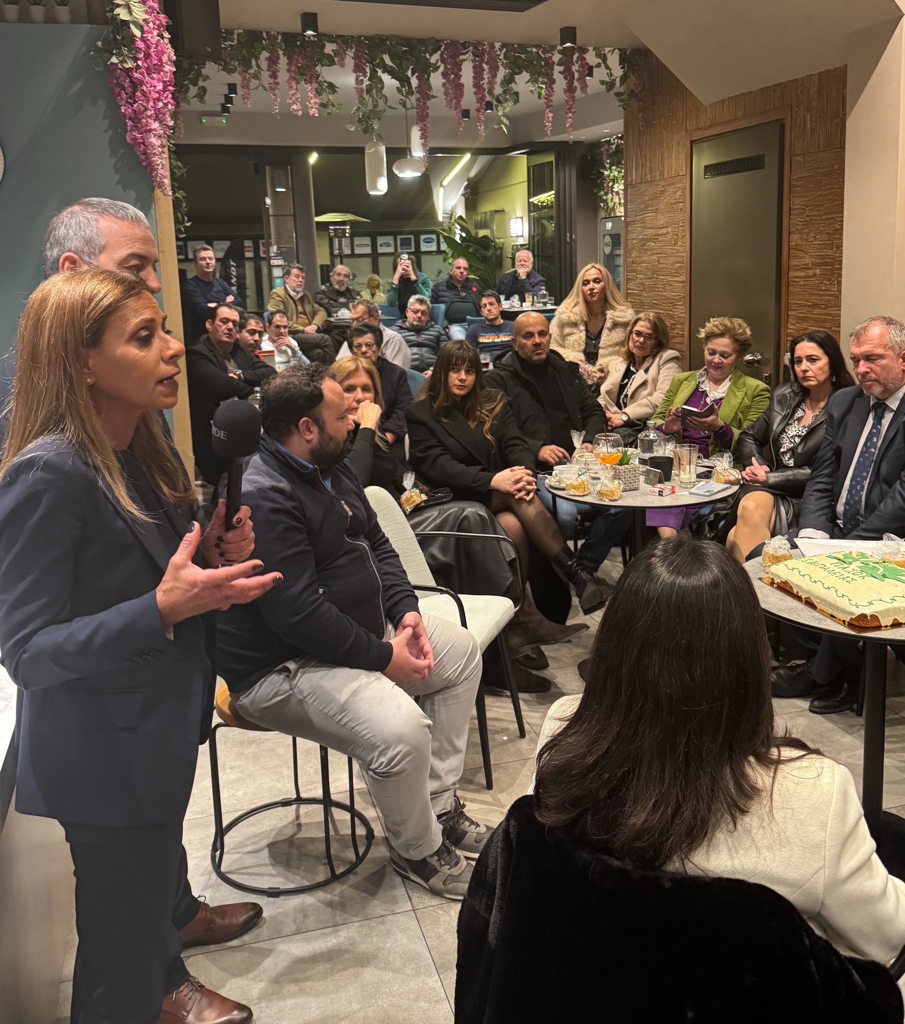 Αίγιο: Ο Κώστας Σκανδαλίδης σε εκδήλωση του ΠΑΣΟΚ, με εσωκομματική σύνεση ΦΩΤΟ