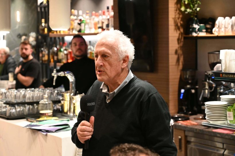 Αίγιο: Ο Κώστας Σκανδαλίδης σε εκδήλωση του ΠΑΣΟΚ, με εσωκομματική σύνεση ΦΩΤΟ