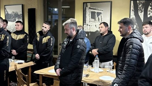 Η Αναγέννηση Σκιαδά με τις ευχές για καλούς αγώνες ΦΩΤΟ