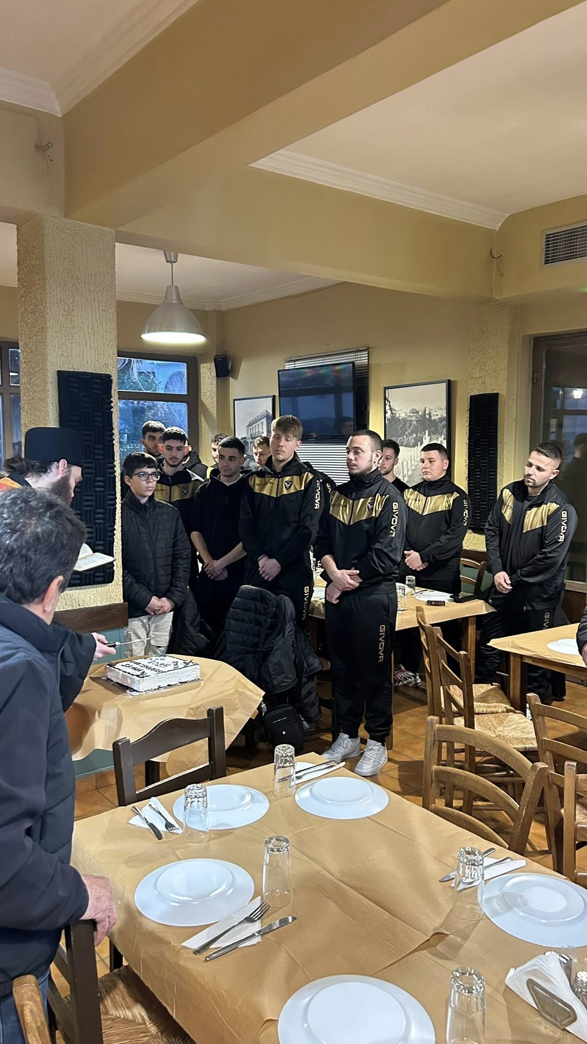 Η Αναγέννηση Σκιαδά με τις ευχές για καλούς αγώνες ΦΩΤΟ