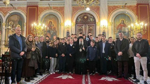 «Αρχονταρίκι» και φωτογραφία για μαθητές στο Αρσάκειο Γυμνάσιο Πάτρας ΦΩΤΟ