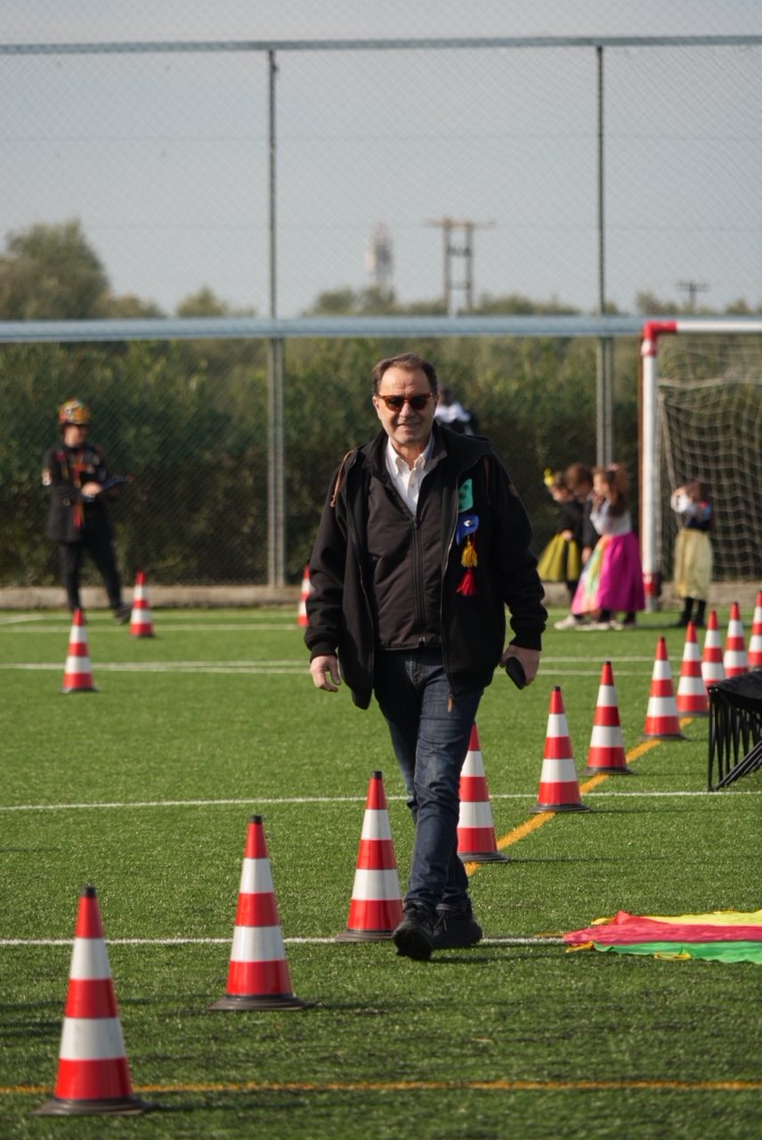 Πάτρα: Τα παιδιά στην «Αθλητική Καρναβαλιάδα» του Καρναβαλιού των Μικρών