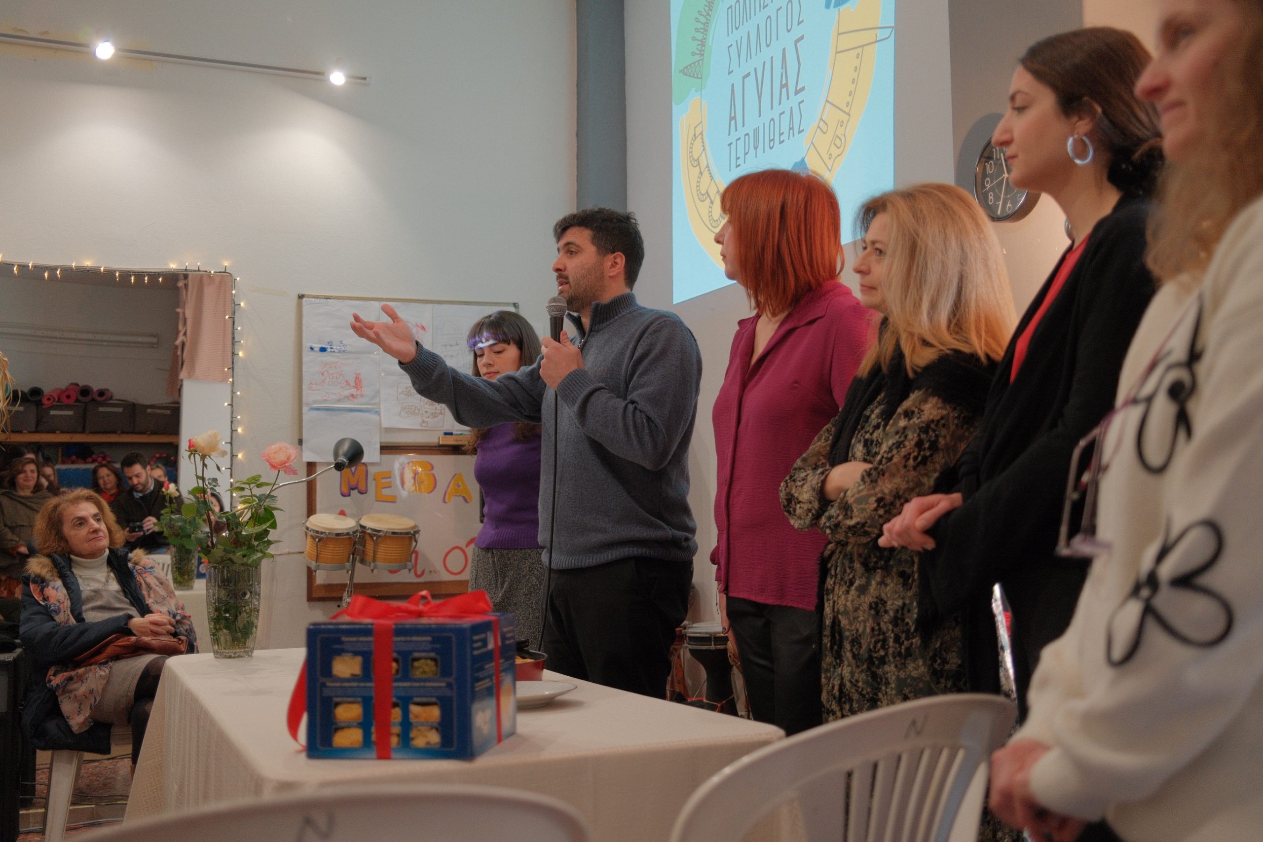 Αγυιά Πατρών: Νόστιμη «μακαρονάτη» βασιλόπιτα στην Τερψιθέα ΦΩΤΟ 31 Αγυιά Πατρών: Νόστιμη «μακαρονάτη» βασιλόπιτα στην Τερψιθέα ΦΩΤΟ