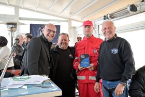 Γέμισε με μοτοσικλετιστές της ΑΧΛΕΜΟ ο Φάρος της Πάτρας ΦΩΤΟ