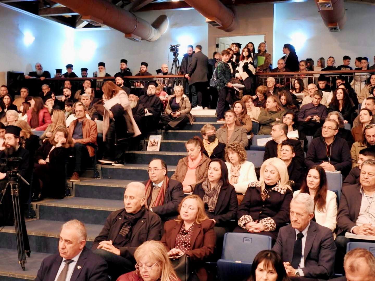 Αίγιο: Το Συνέδριο Νεολαίας της Ιεράς Μητροπόλεως - Ιερώνυμος: «Για έναν κόσμο πιο δίκαιο» ΦΩΤΟ 29 Αίγιο: Το Συνέδριο Νεολαίας της Ιεράς Μητροπόλεως - Ιερώνυμος: «Για έναν κόσμο πιο δίκαιο» ΦΩΤΟ