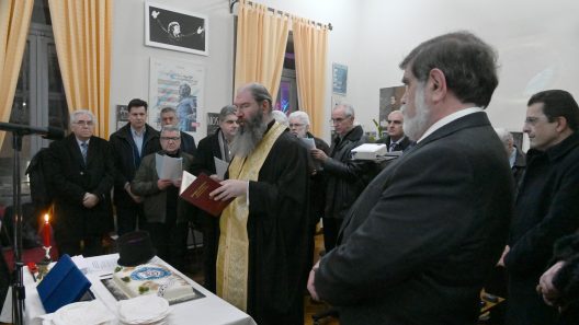 Πάτρα: Κοσμοσυρροή στην Πρωτοχρονιάτικη πίτα της «Πολυφωνικής» ΦΩΤΟ