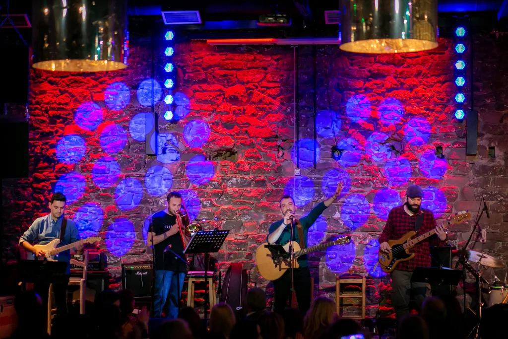 Ο Πατρινός δημιουργός Γιάννης Λιόλιος επιστρέφει με νέα δισκογραφική δουλειά ΦΩΤΟ - ΒΙΝΤΕΟ