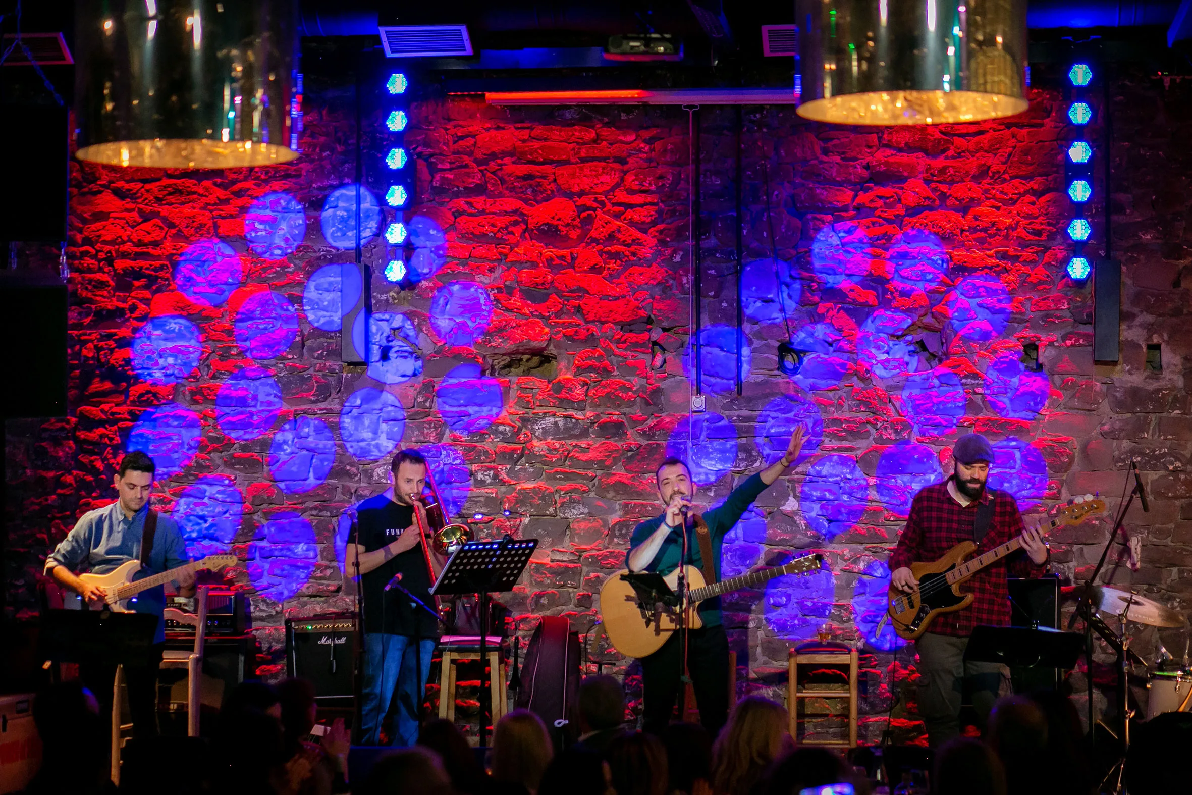 Ο Πατρινός δημιουργός Γιάννης Λιόλιος επιστρέφει με νέα δισκογραφική δουλειά ΦΩΤΟ - ΒΙΝΤΕΟ 28 Ο Πατρινός δημιουργός Γιάννης Λιόλιος επιστρέφει με νέα δισκογραφική δουλειά ΦΩΤΟ – ΒΙΝΤΕΟ