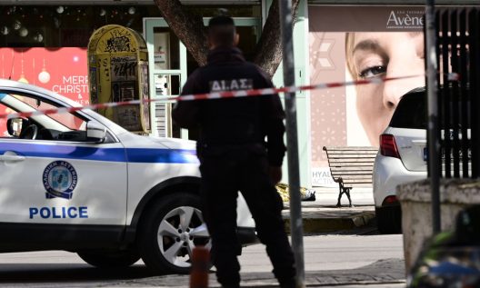 Γλυφάδα: Αγριο έγκλημα με άνδρα σε πορτ μπαγκάζ αυτοκινήτου, ο γιος του με παρελθόν βασικός ύποπτος ΒΙΝΤΕΟ - ΦΩΤΟ