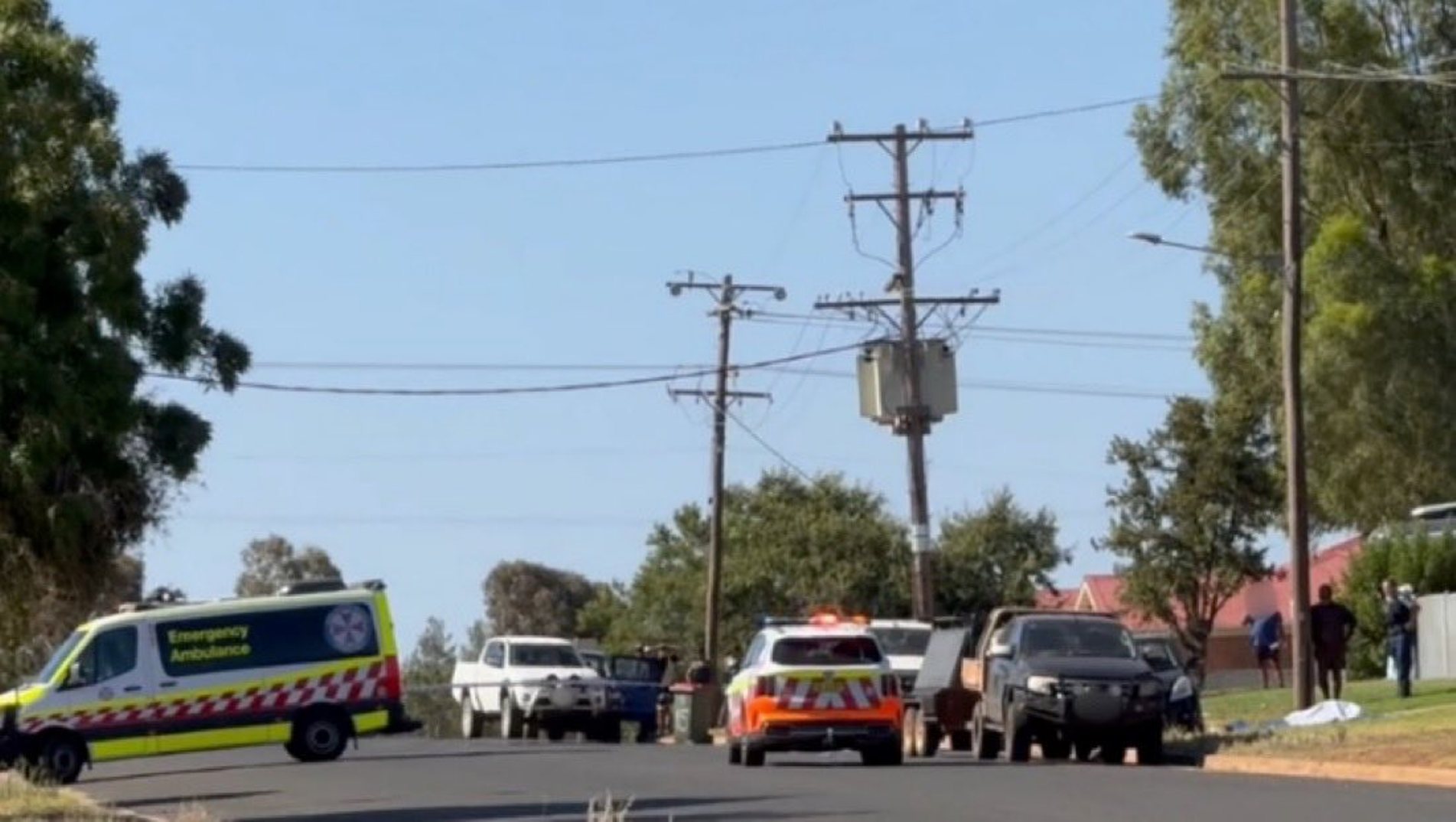 Ενοπλη επίθεση με τρεις νεκρούς στην Αυστραλία 28 Ενοπλη επίθεση με τρεις νεκρούς στην Αυστραλία