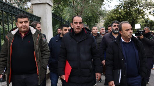 Με Μητσοτάκη στο Μαξίμου οι αγρότες: «Να μπει τέλος σε μια περίοδο μεγάλης έντασης» ΦΩΤΟ - ΒΙΝΤΕΟ
