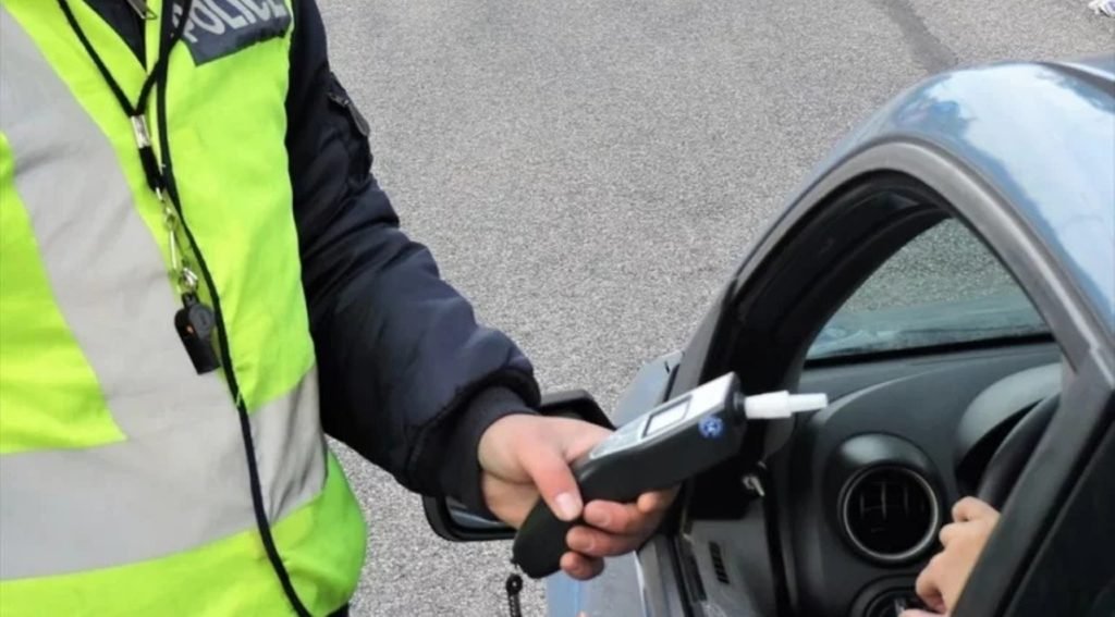 Αίγιο: Ενεπλάκη σε τροχαίο ατύχημα και αρνήθηκε αλκοτέστ