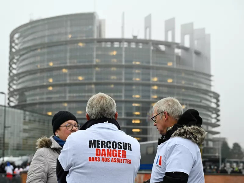 «Παγώνει» η συμφωνία Mercosur και παραπέμπεται στο Δικαστήριο της ΕΕ