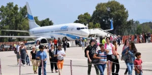 Αραξος: Το Αεροδρόμιο συνδέεται με μεγάλη Ευρωπαϊκή πρωτεύουσα και...«πετάει» για 200.000 τουρίστες 30 Αραξος: Το Αεροδρόμιο συνδέεται με μεγάλη Ευρωπαϊκή πρωτεύουσα και...«πετάει» για 200.000 τουρίστες